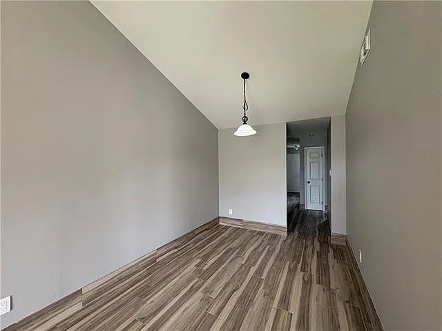 9024 Amour Dr — Photo 4