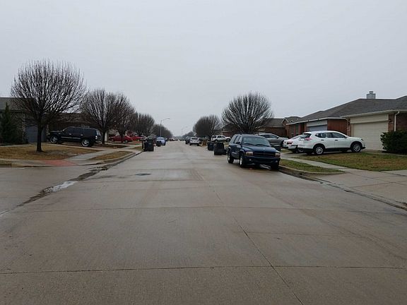 4th image of 945 Buffalo Springs Dr