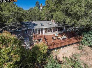 10 Saint Stephens Dr, Orinda, CA 94563