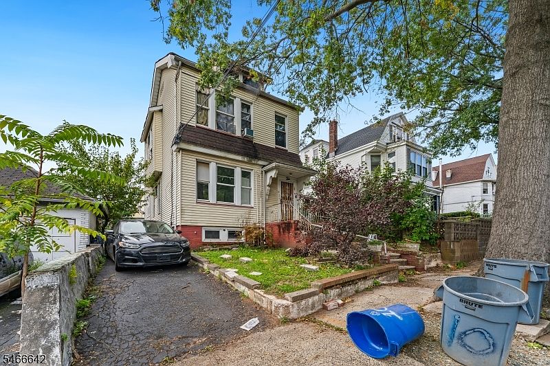 1st image of 10 Bock Ave