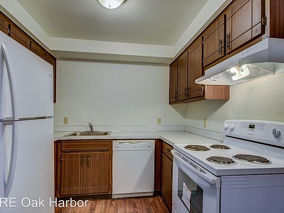 2nd image of 304 N Main St APT 01