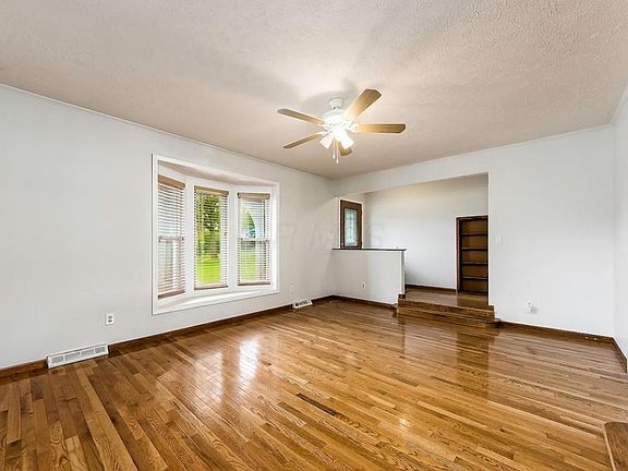 M 8319 Harrisburg010