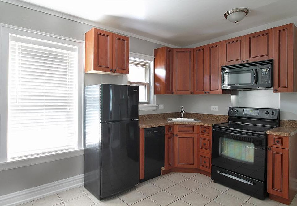1st image of 419 Thatcher Ave APT 2A
