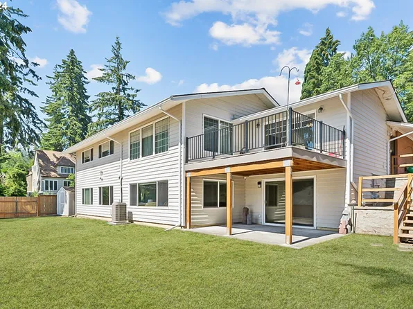 17129 SE River Rd, Milwaukie, OR 97267