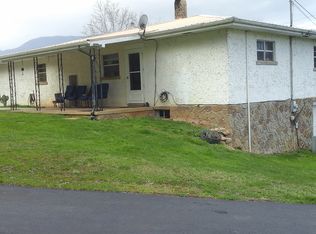 2200 Bogard Rd, Newport, TN 37821
