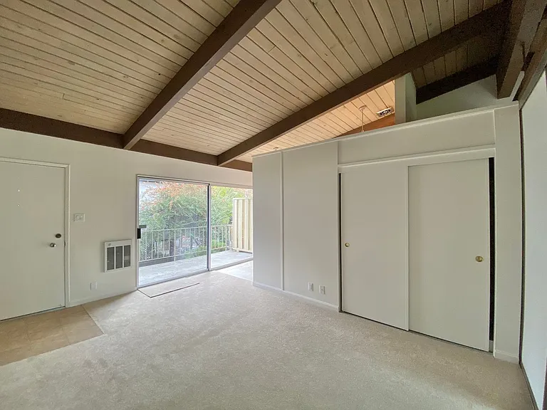 407 Mission Ave #6 — Photo 4