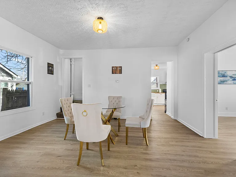 113 S Traub Ave — Photo 12