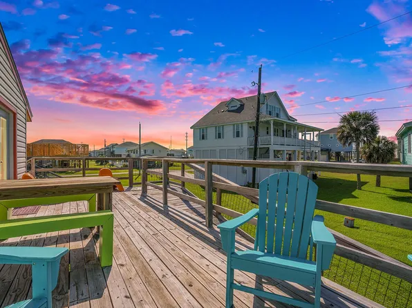 23179 Buena St, Galveston, TX 77554