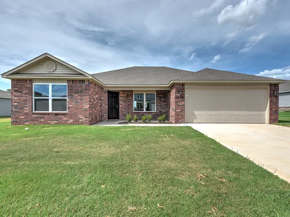 2766 W Azurite St, Fayetteville, AR 72704