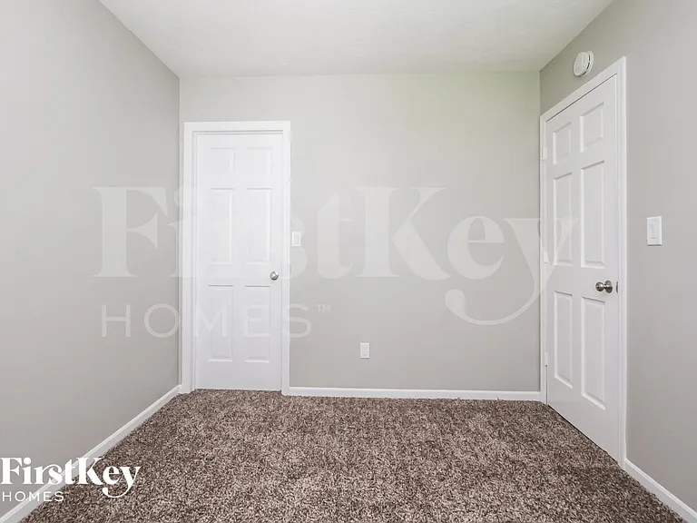 6919 Bannock Ct — Photo 10