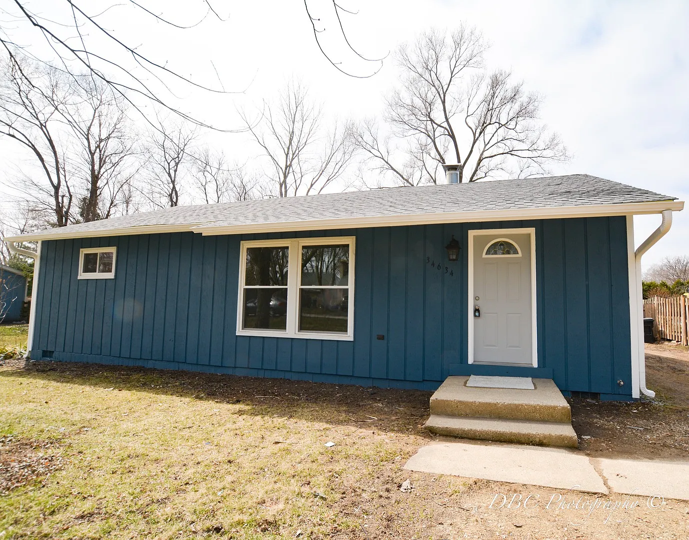 34634 N Catherine St photo 1