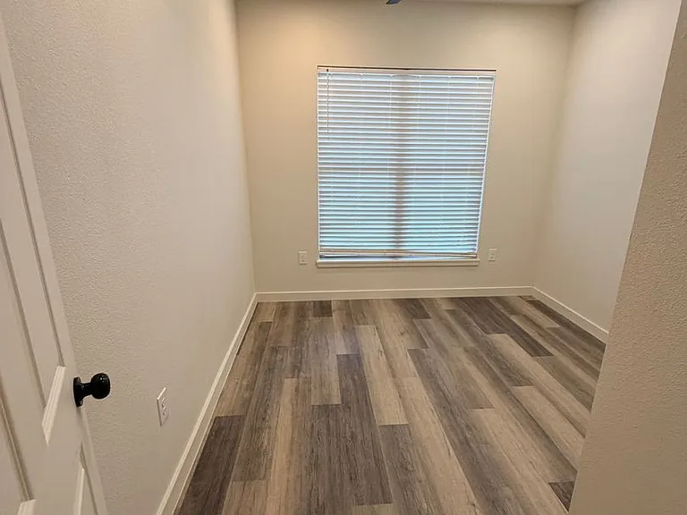 108 Beatrice Ave — Photo 19