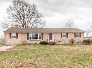 1101 Covington Rd, Colonial Heights, VA 23834
