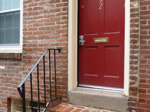 252 S Alder St, Philadelphia, PA 19107