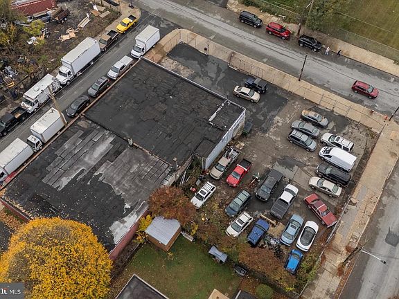 3rd image of 2200-2216 N Fairhill St