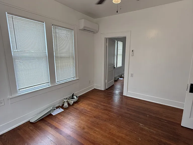 1120 W Mulberry St — Photo 13