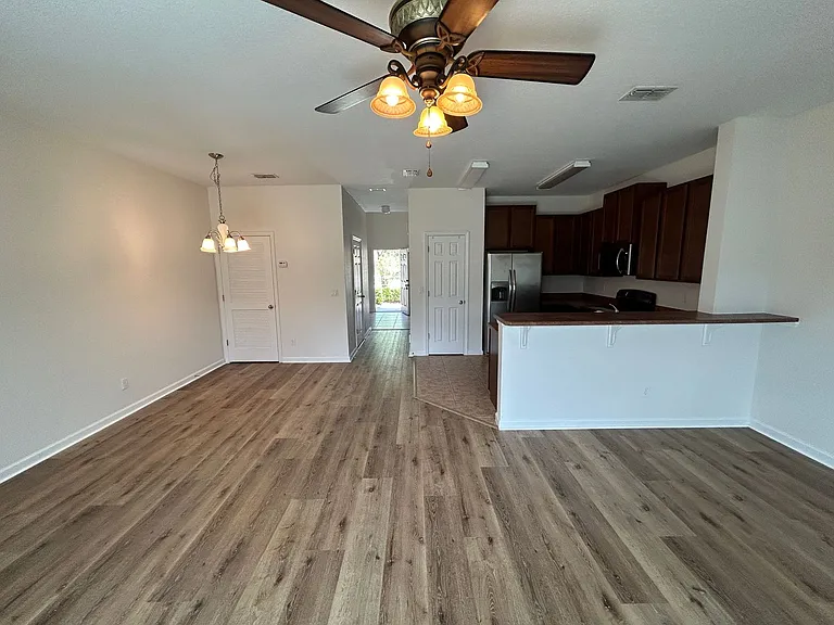 2700 Revolution St #103 — Photo 12