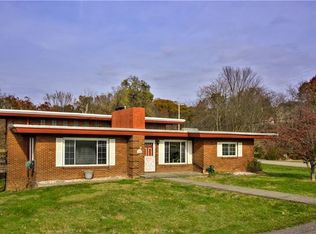 1300 Kroker St, Ambridge, PA 15003