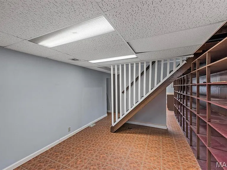 3319 Eminence Blvd — Photo 32