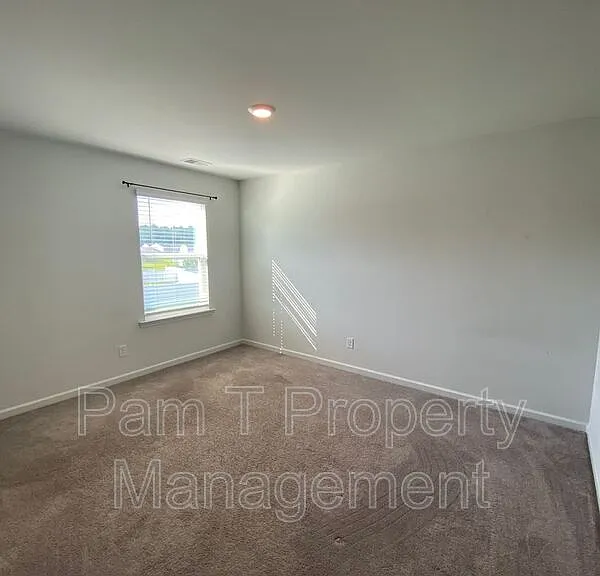 124 Troupe Dr — Photo 35