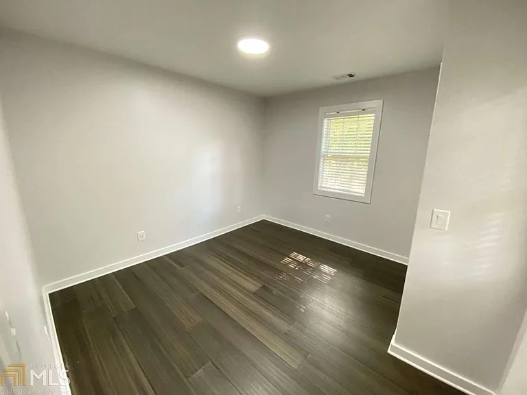 1127 Dobbs Dr SE — Photo 14