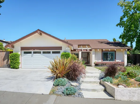 3078 N Saddleback Ct, Thousand Oaks, CA 91360
