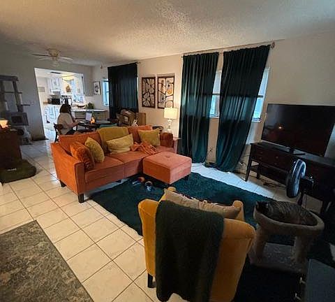 3rd image of 3747 SW Santa Barbara Pl #2