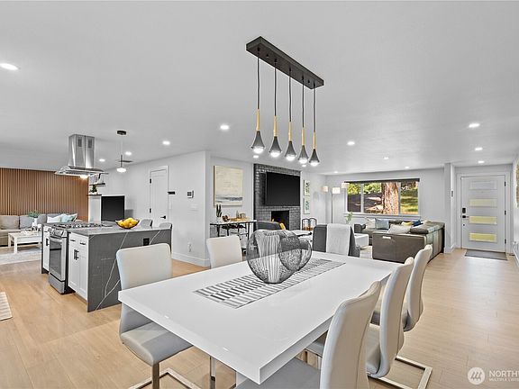 4th image of 6702 75th Street W