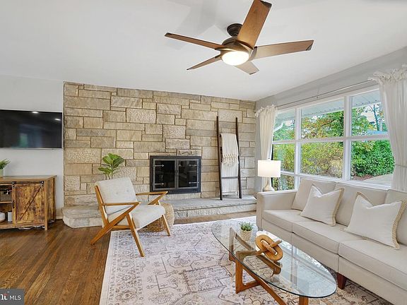 5th image of 3422 Barger Dr