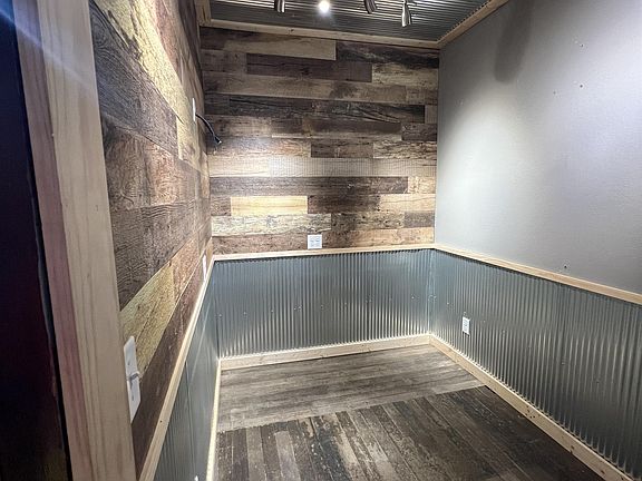 3rd image of 323 1st St E #1