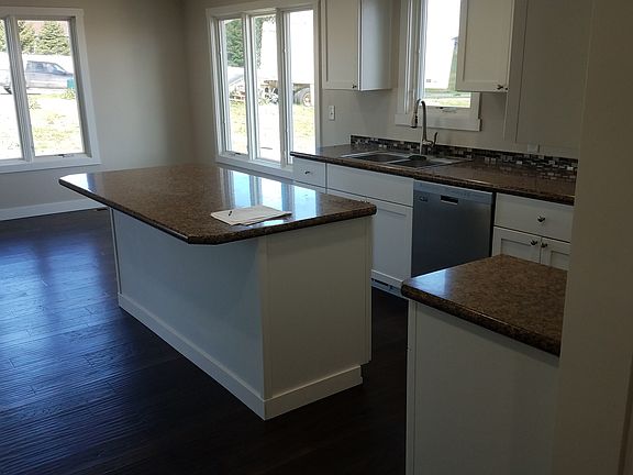 4th image of 4608 16th Avenue Pl