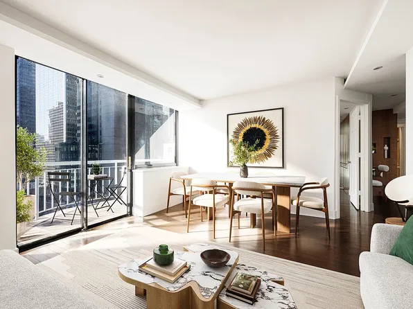 224 E 52nd St APT 25, New York, NY 10022