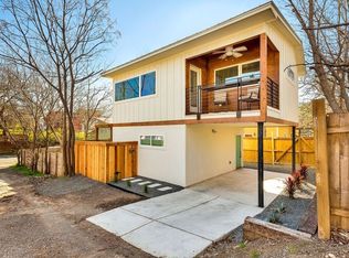 2206 E 9th St #B, Austin, TX 78702