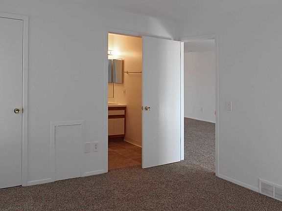 4th image of 9321 Harbor Cove Cir #Be72a54a8