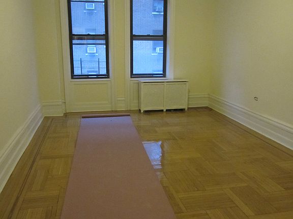 3rd image of 216 W 99th St APT 17