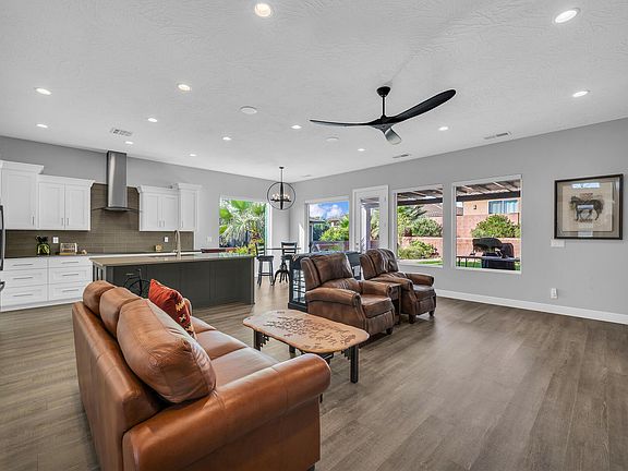 4th image of 2693 Bella Sol Dr