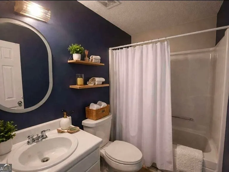 621 Hillandale Park Dr — Photo 8