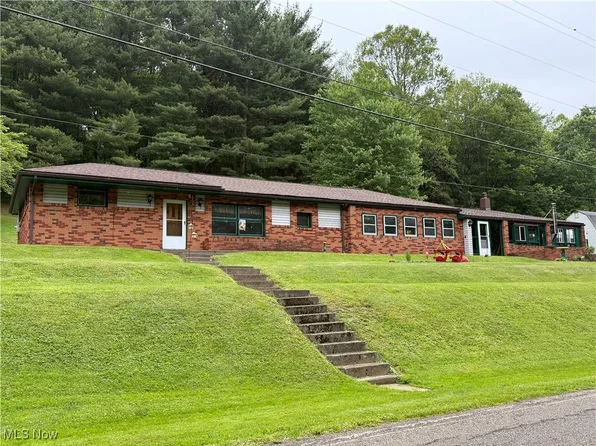 20022 County Road 6, Coshocton, OH 43812