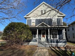 420 N Harth Ave, Madison, SD 57042