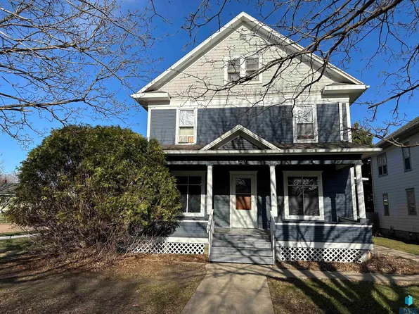 420 N Harth Ave, Madison, SD 57042