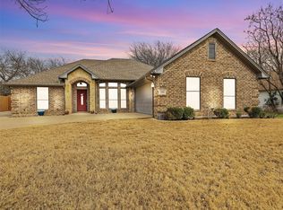 700 W Sherman Dr, Aubrey, TX 76227