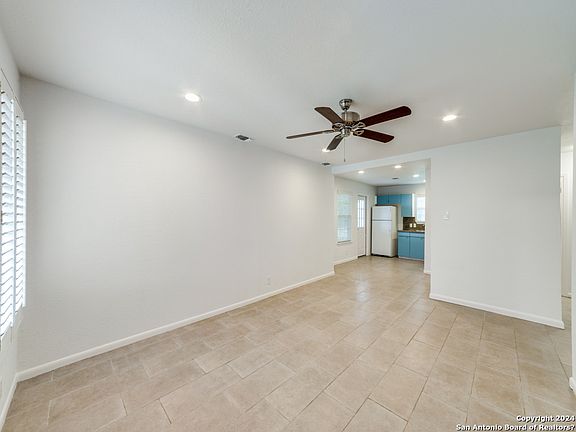 3rd image of 671 OVERHILL DR