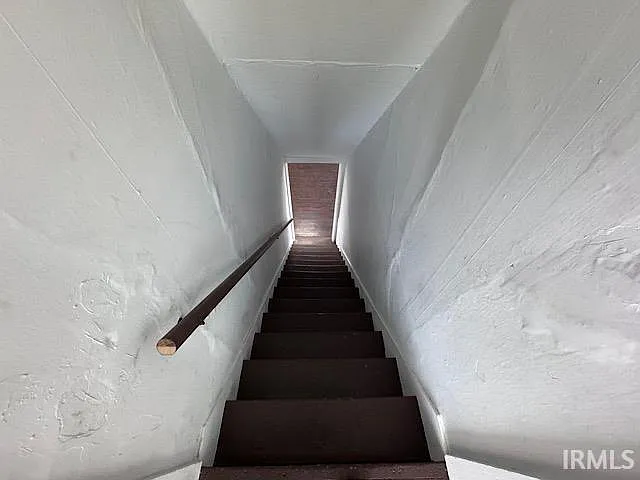 111 E 2nd St — Photo 13