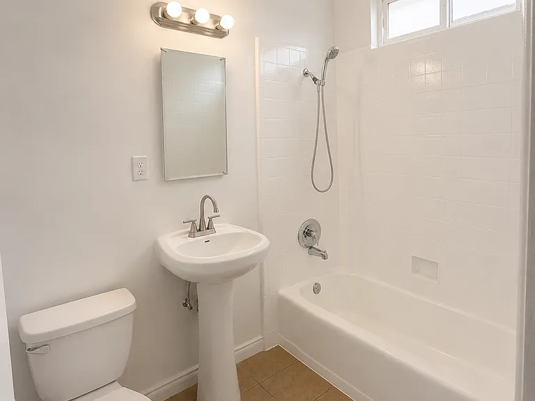 5918 Cerritos Ave — Photo 7