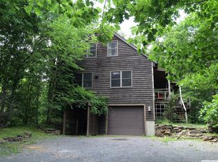 162 White Mills Rd, Chatham, NY 12037