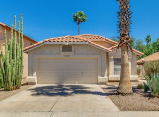 1026 W Redondo Dr, Gilbert, AZ 85233