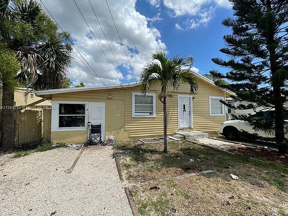 2nd image of 3633 SW 12th Ct