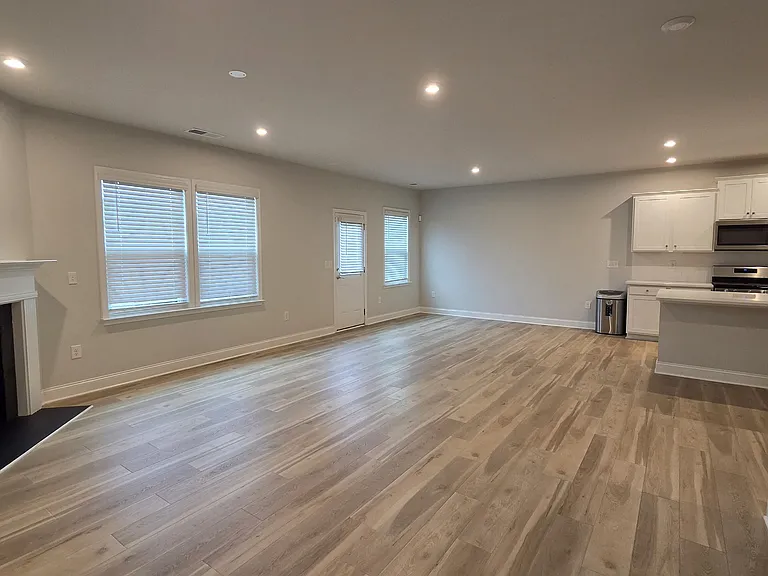 521 Elkwood Ln — Photo 27