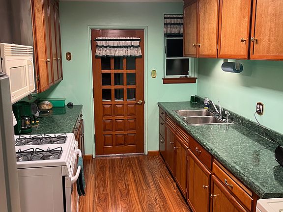 5th image of 4797 Sandia Dr Unit A