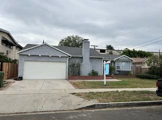 15051 Archwood St, Van Nuys, CA 91405